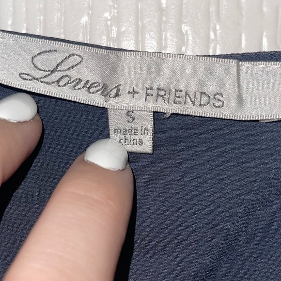 LOVERS + FRIENDS Revolve Gray Floral Ruffle Candela Crop Top Size Small - Picture 5 of 7